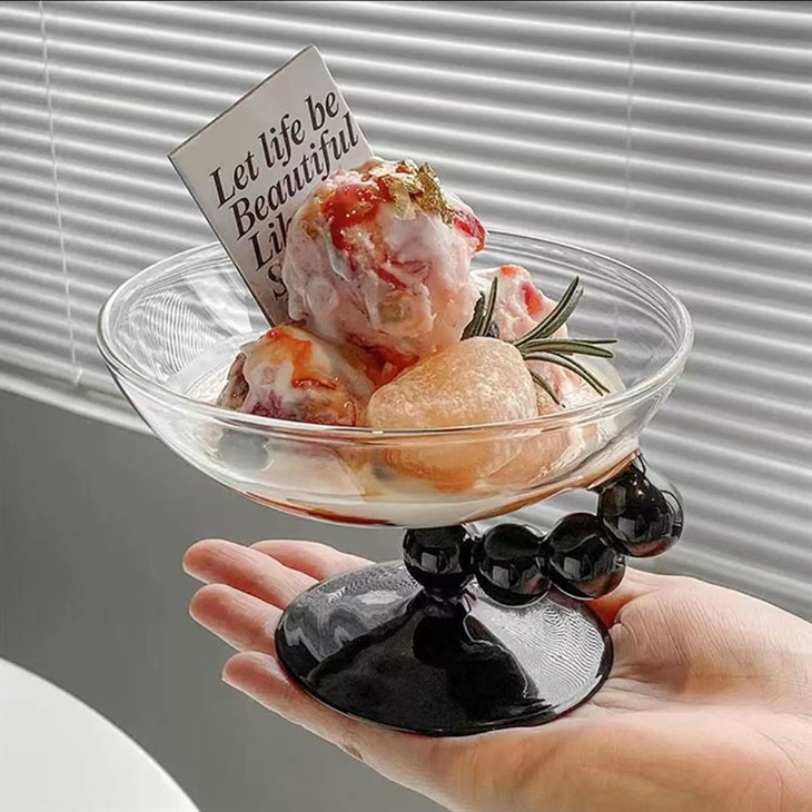 Glass Fruit Plate With Base, Glass Bowl For Fruit And Biscuit